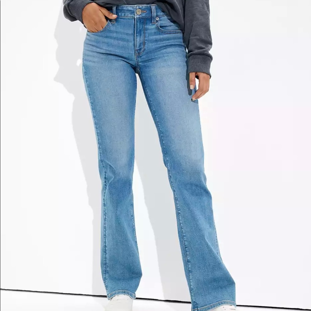 American Eagle favorite boyfriend Jean Size 4 short